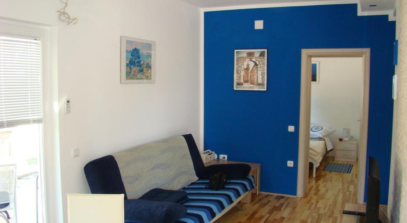 Apartments Pinus Pirovac Zimmer foto