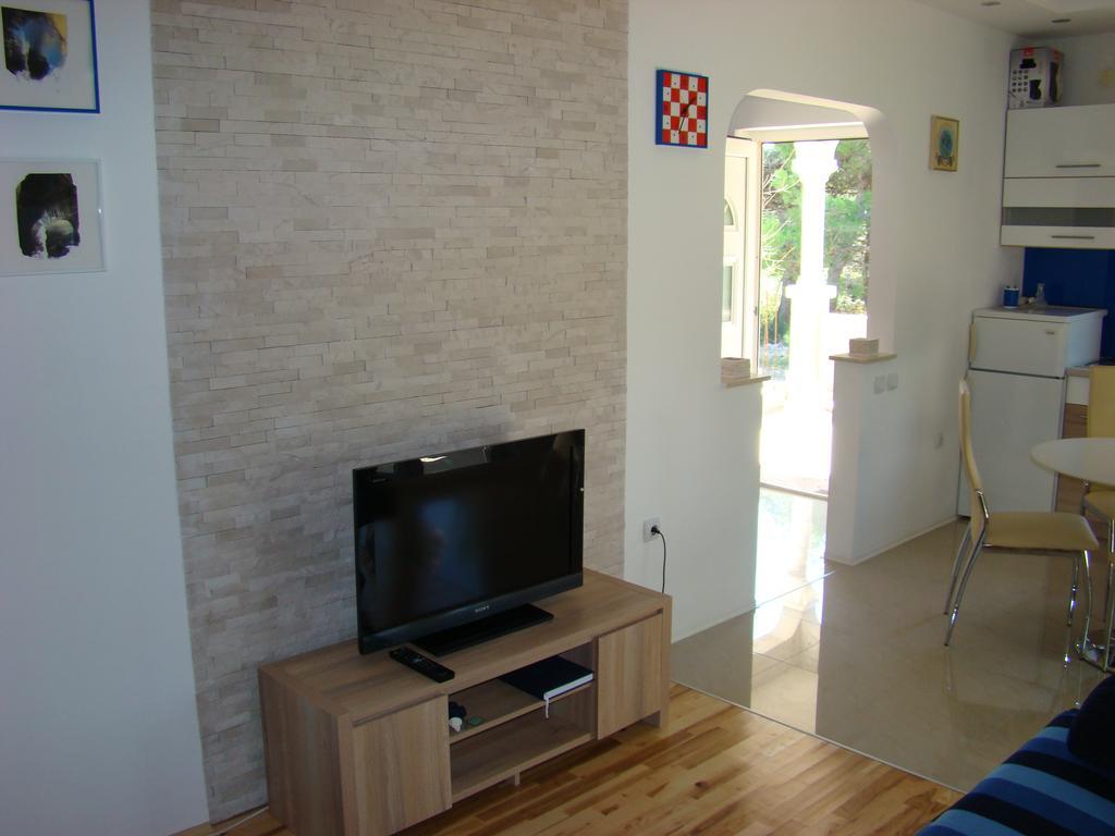 Apartments Pinus Pirovac Zimmer foto